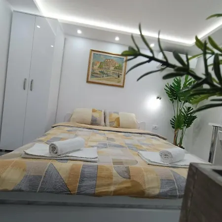 Grey 4 Apartment
