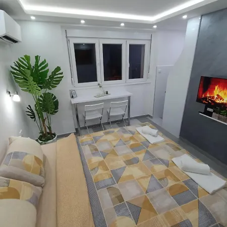 Grey 4 Apartment Belgrade